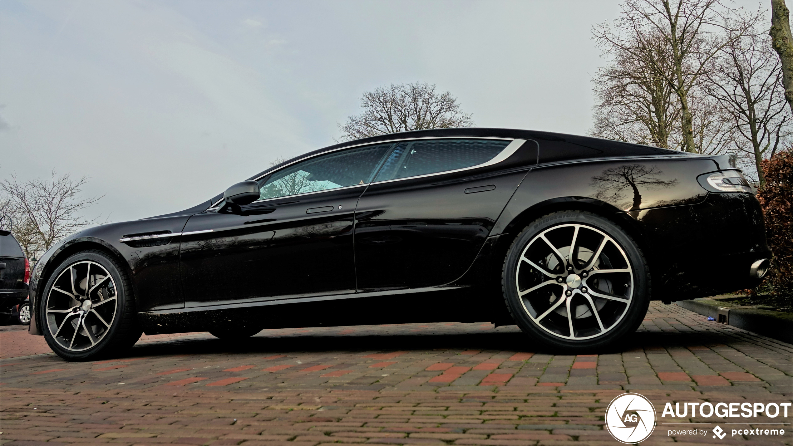 Aston Martin Rapide S