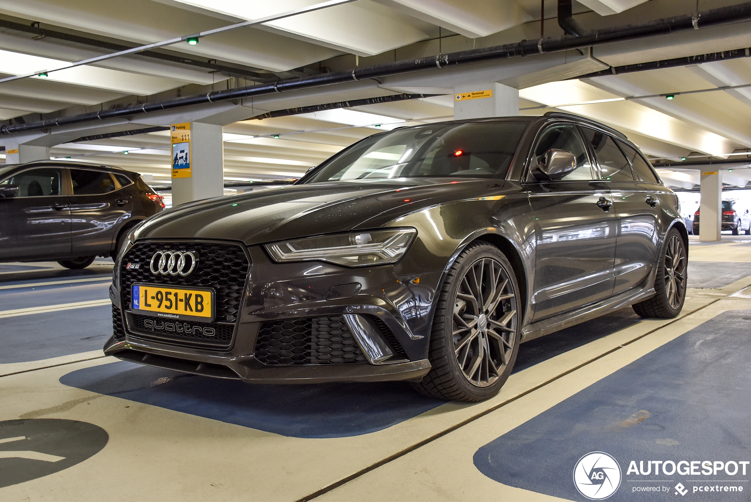 Audi RS6 Avant C7 2015