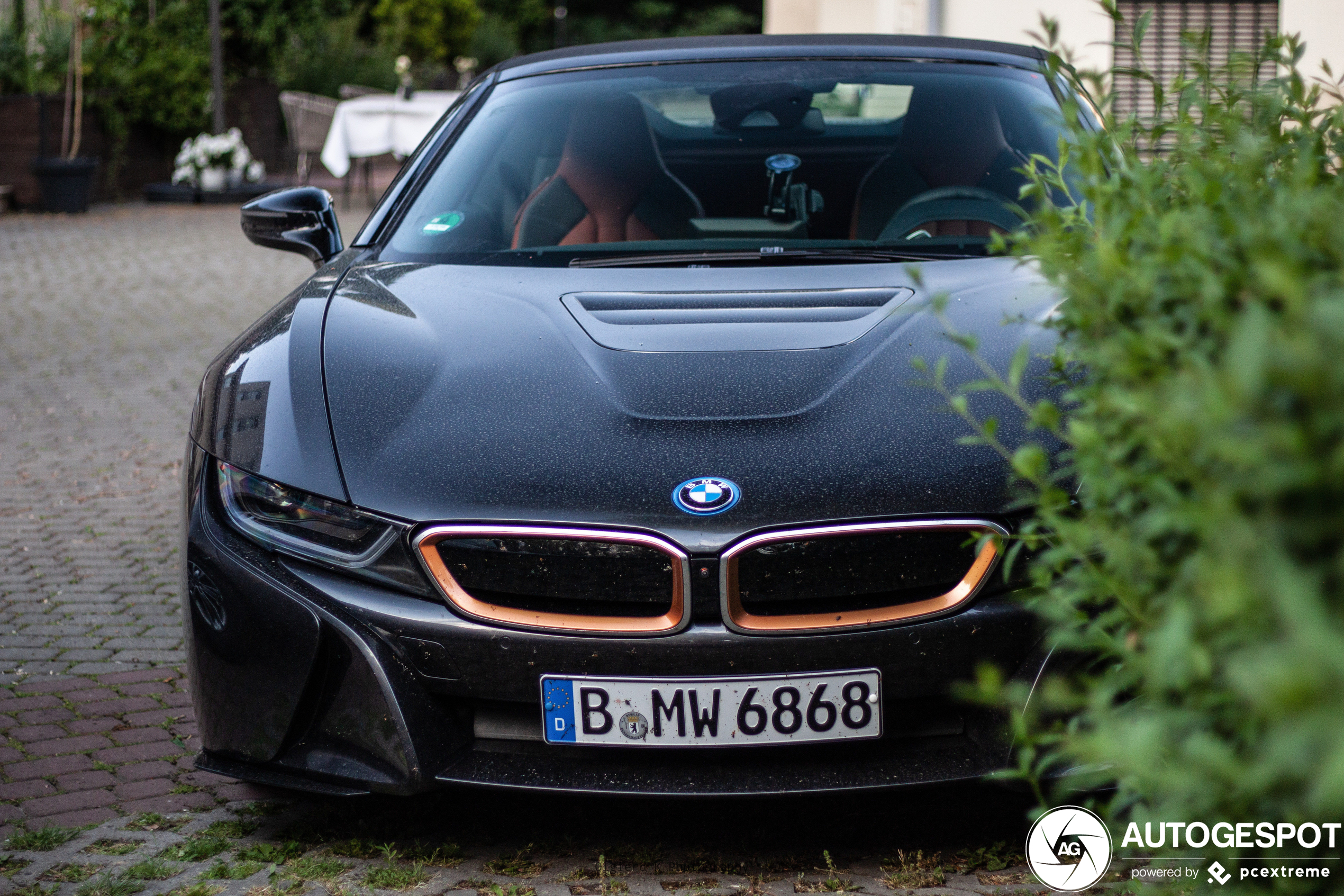 BMW i8 Roadster Ultimate Sophisto Edition