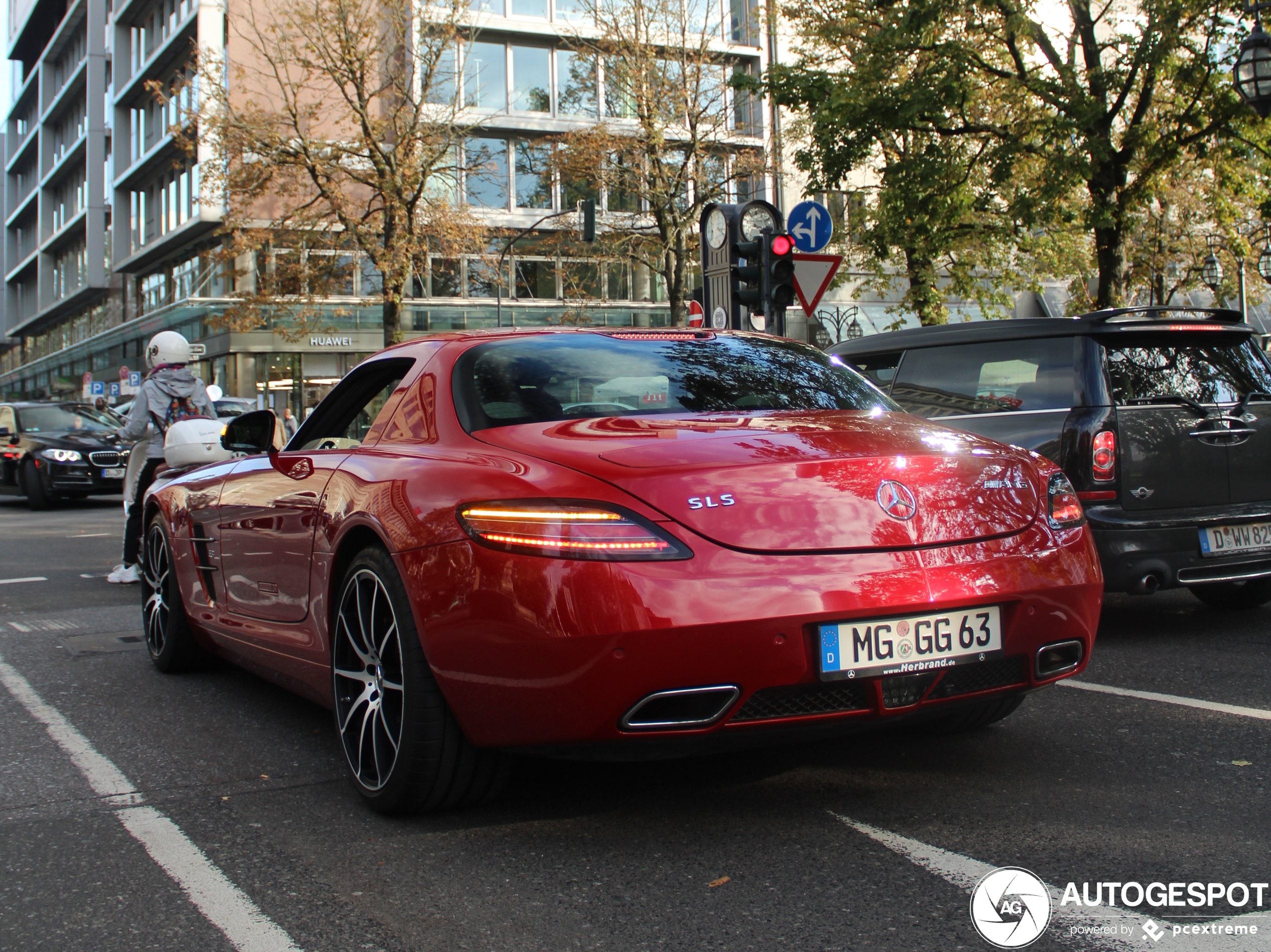 Mercedes-Benz SLS AMG