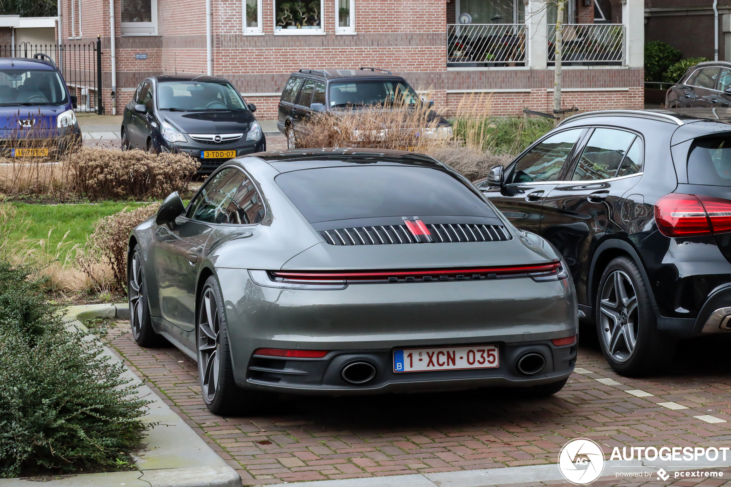 Porsche 992 Carrera 4S