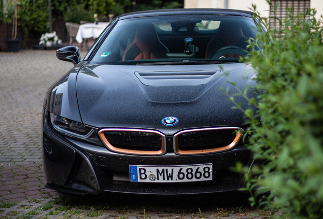 BMW i8 Roadster Ultimate Sophisto Edition