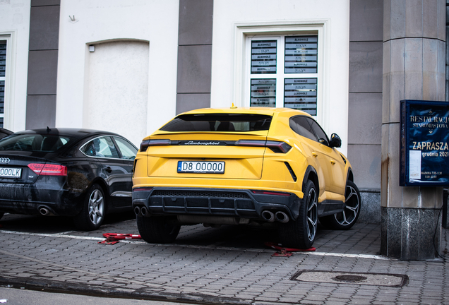 Lamborghini Urus