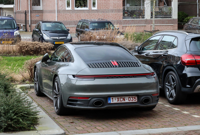 Porsche 992 Carrera 4S