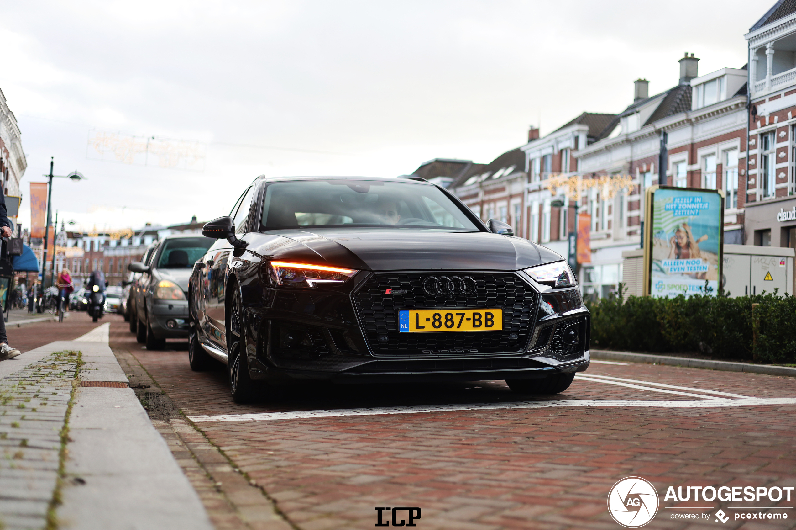 Audi RS4 Avant B9