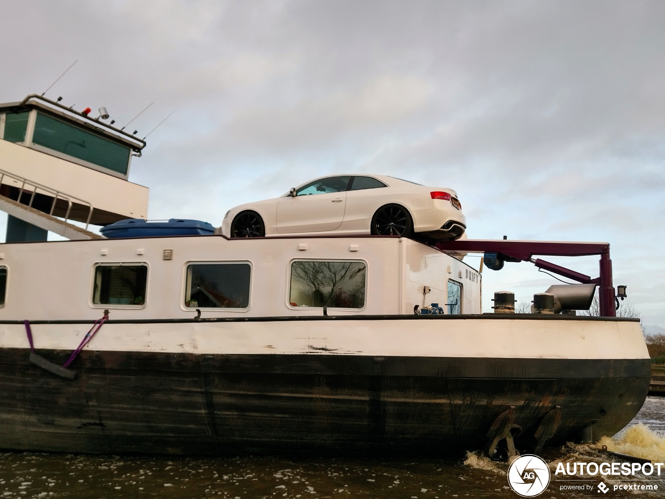 Containerschip wint de gouden beker