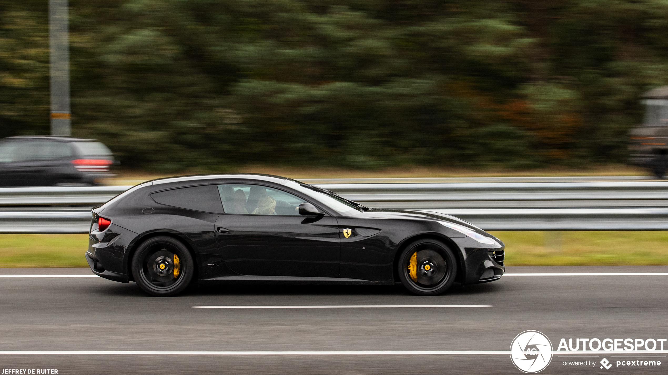 Ferrari FF