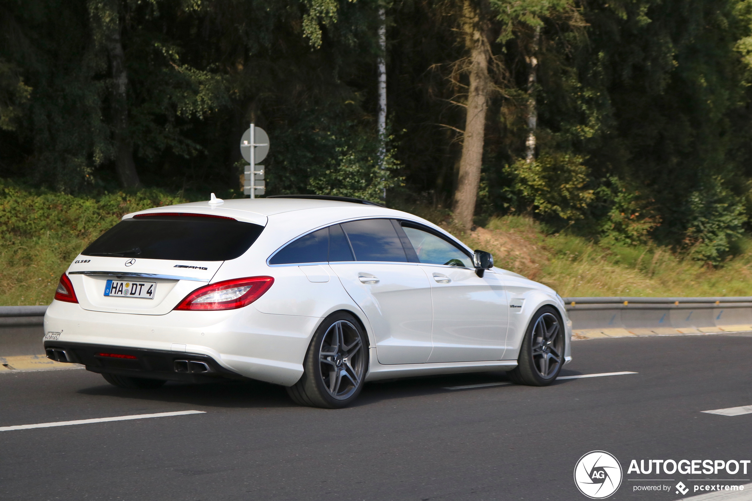 Mercedes-Benz CLS 63 AMG S X218 Shooting Brake