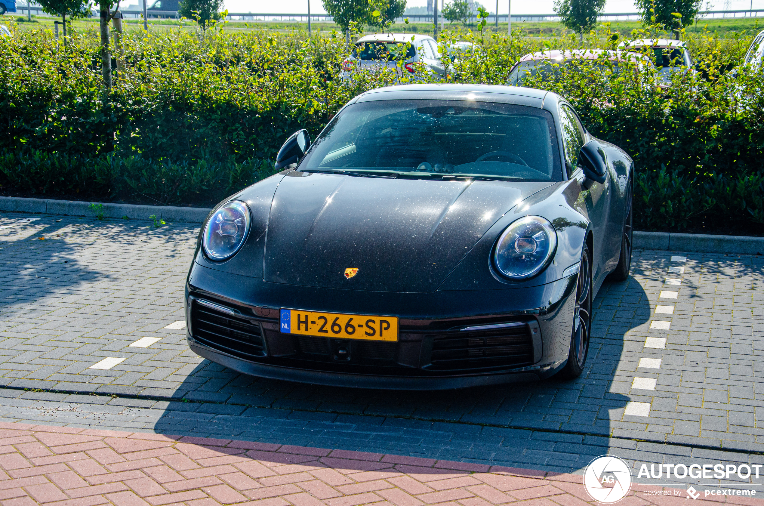 Porsche 992 Carrera 4S