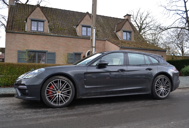 Porsche 971 Panamera Turbo Sport Turismo