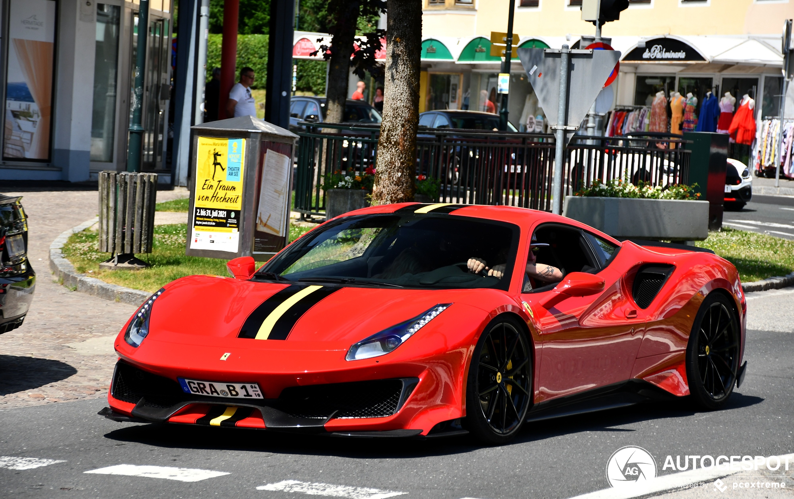 Ferrari 488 Pista Novitec Rosso