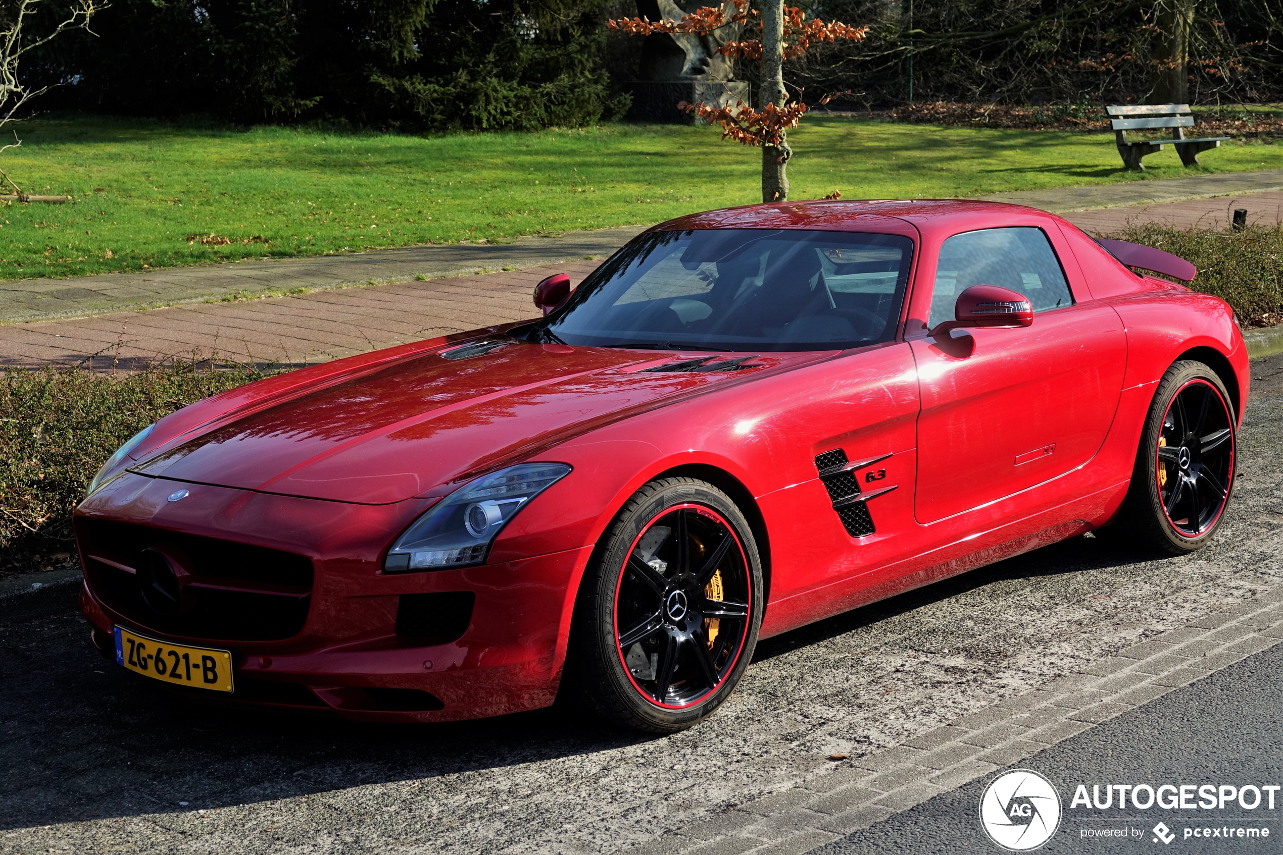 Mercedes-Benz SLS AMG