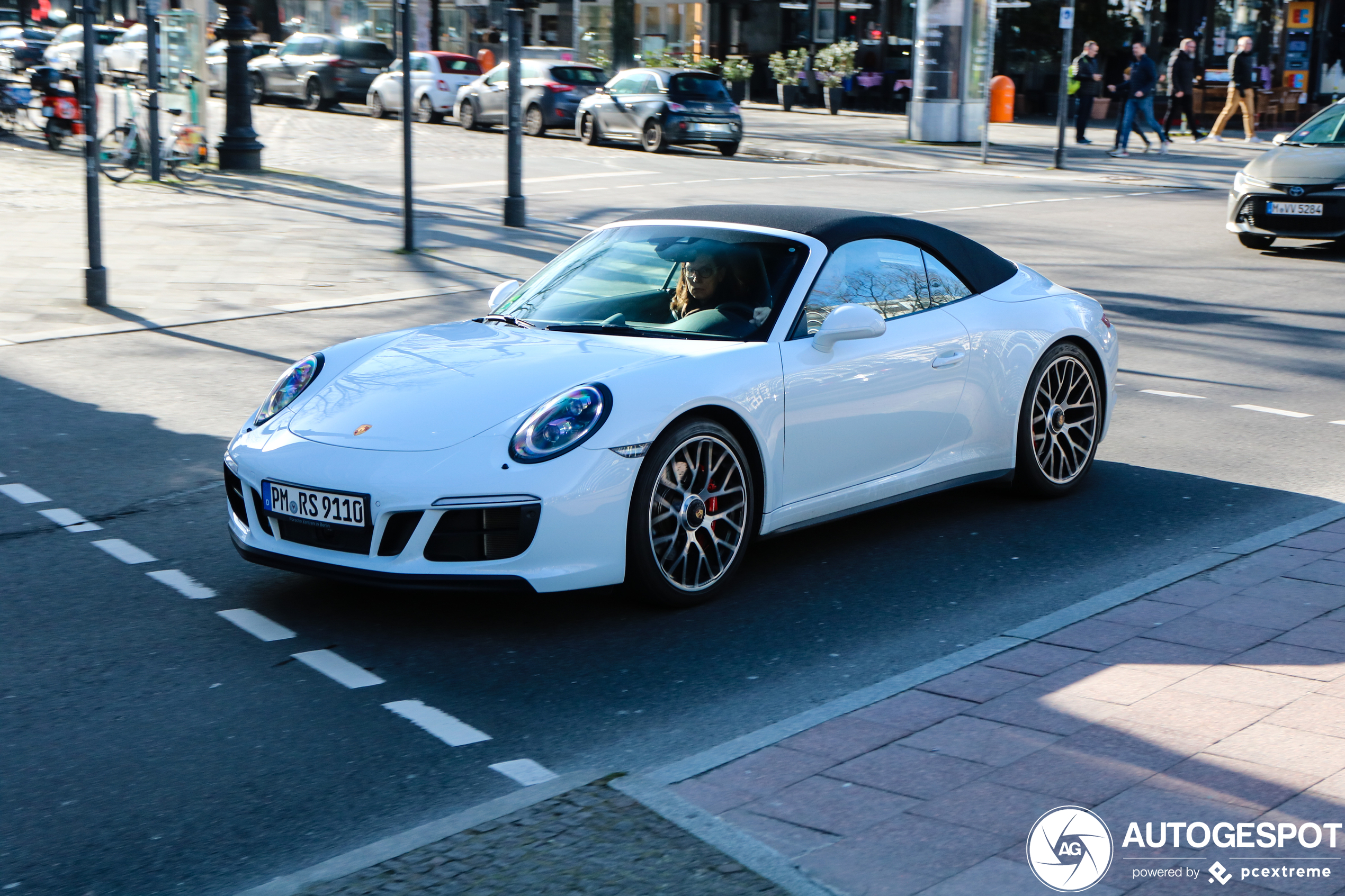 Porsche 991 Carrera 4 GTS Cabriolet MkII