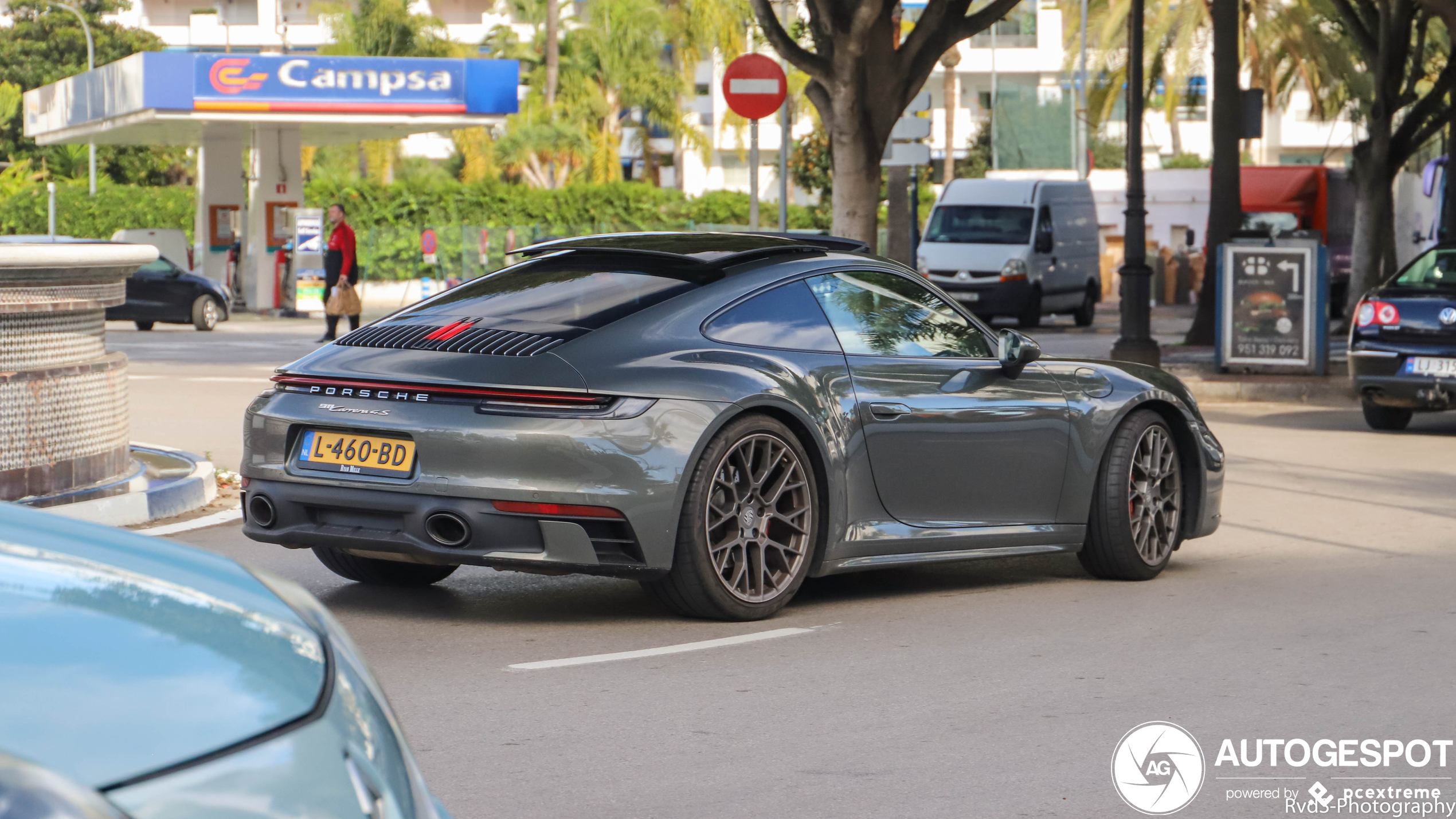 Porsche 992 Carrera 4S