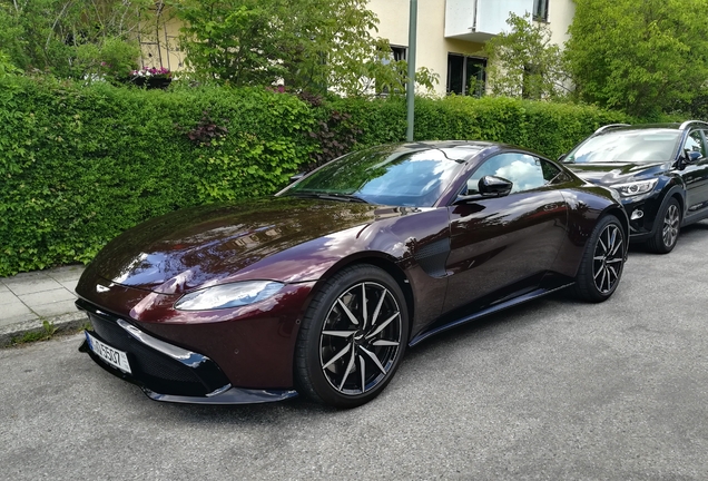 Aston Martin V8 Vantage 2018