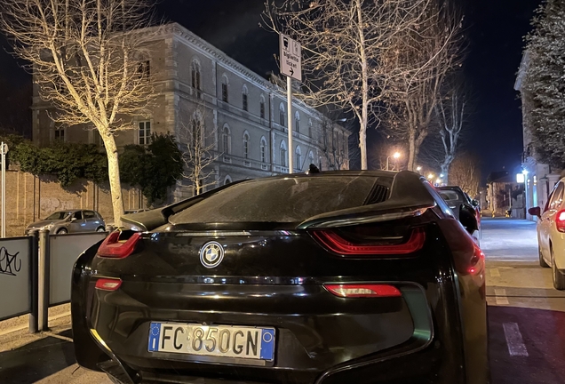 BMW i8