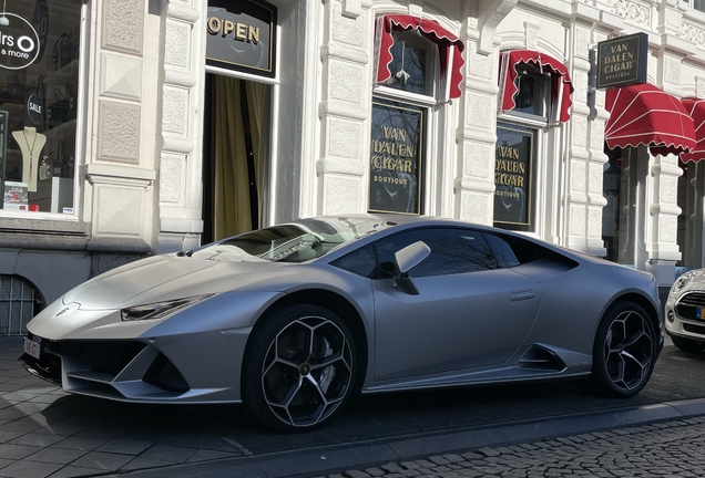 Lamborghini Huracán LP640-4 EVO