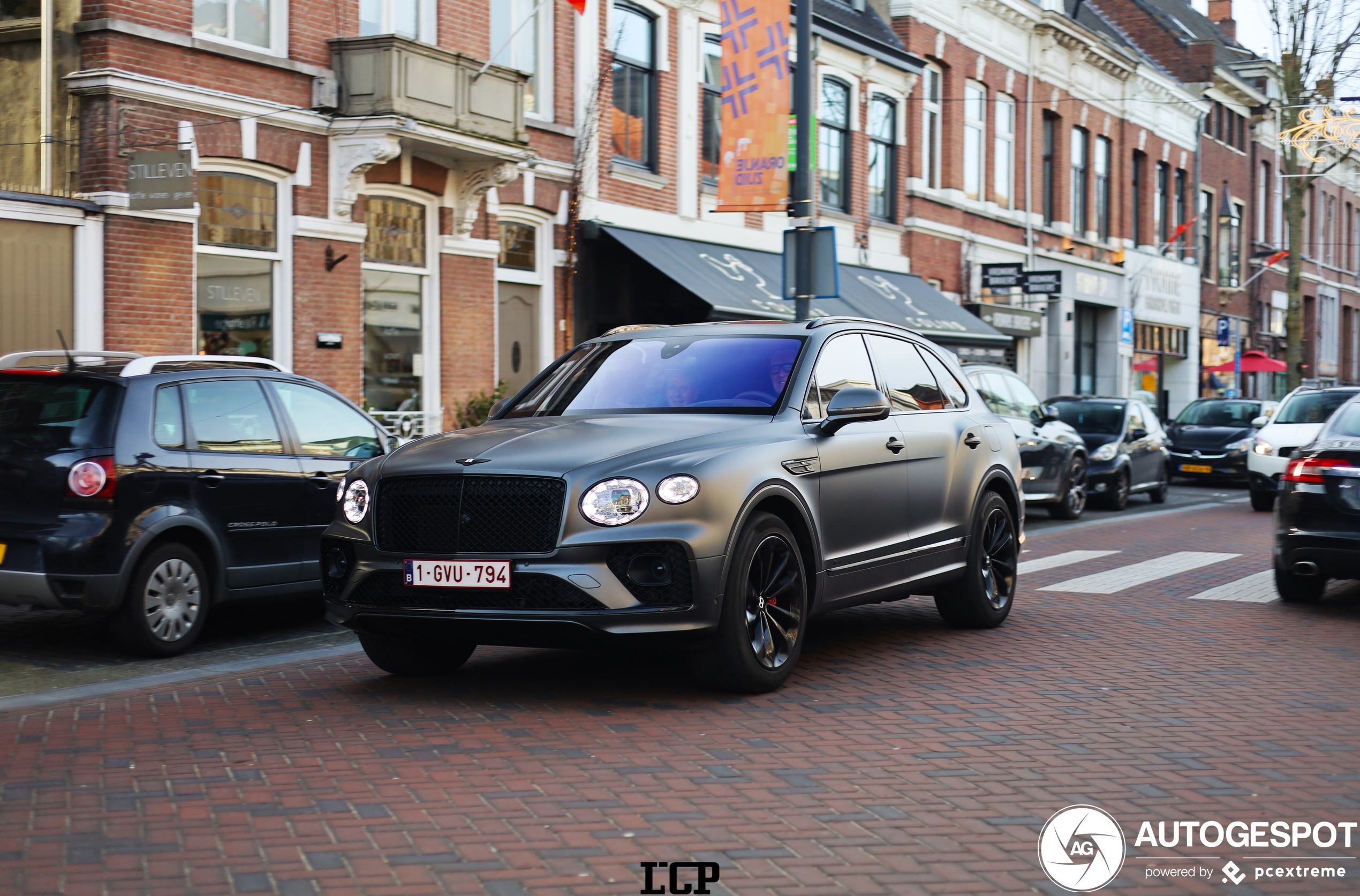 Bentley Bentayga Hybrid 2021