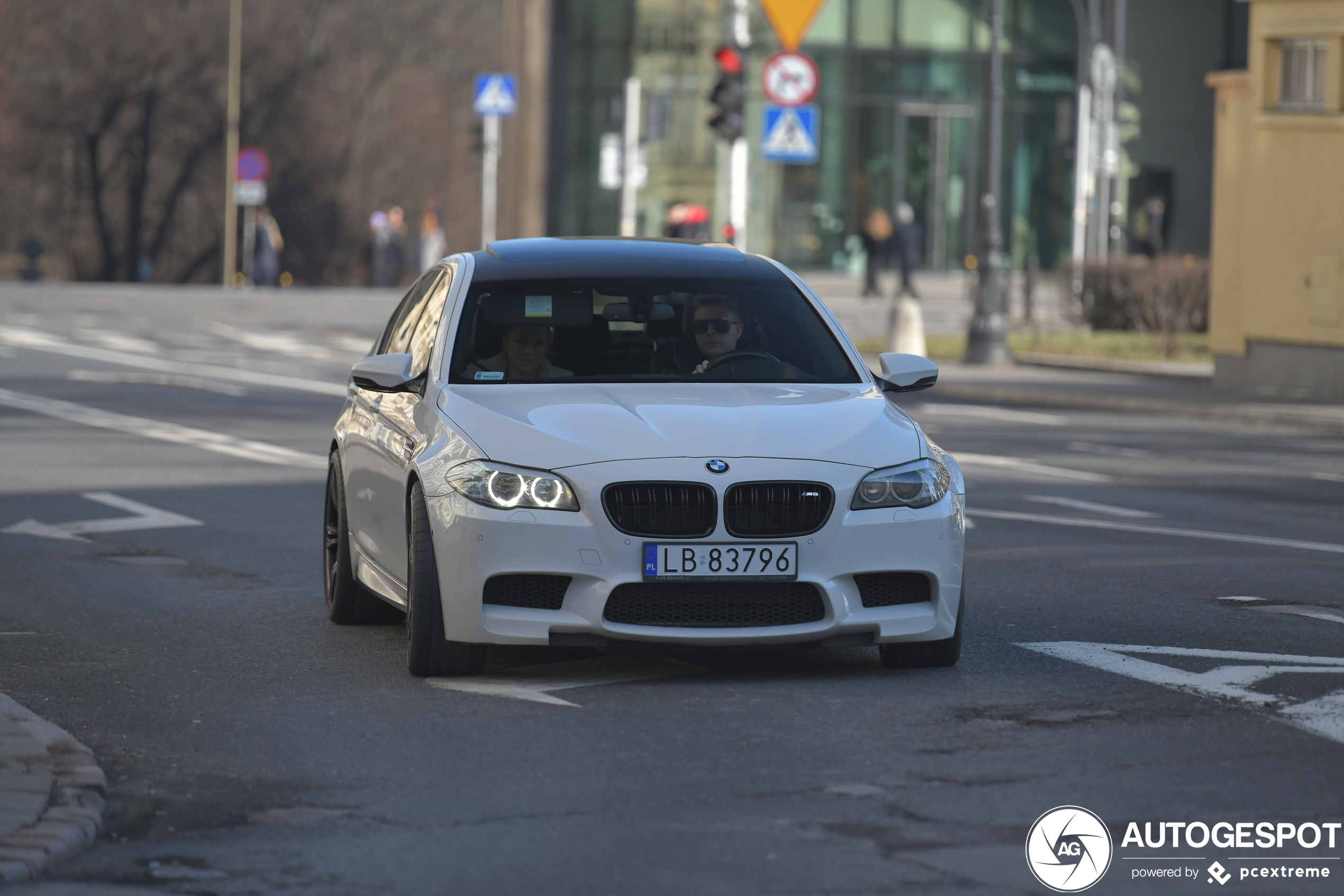 BMW M5 F10 2011