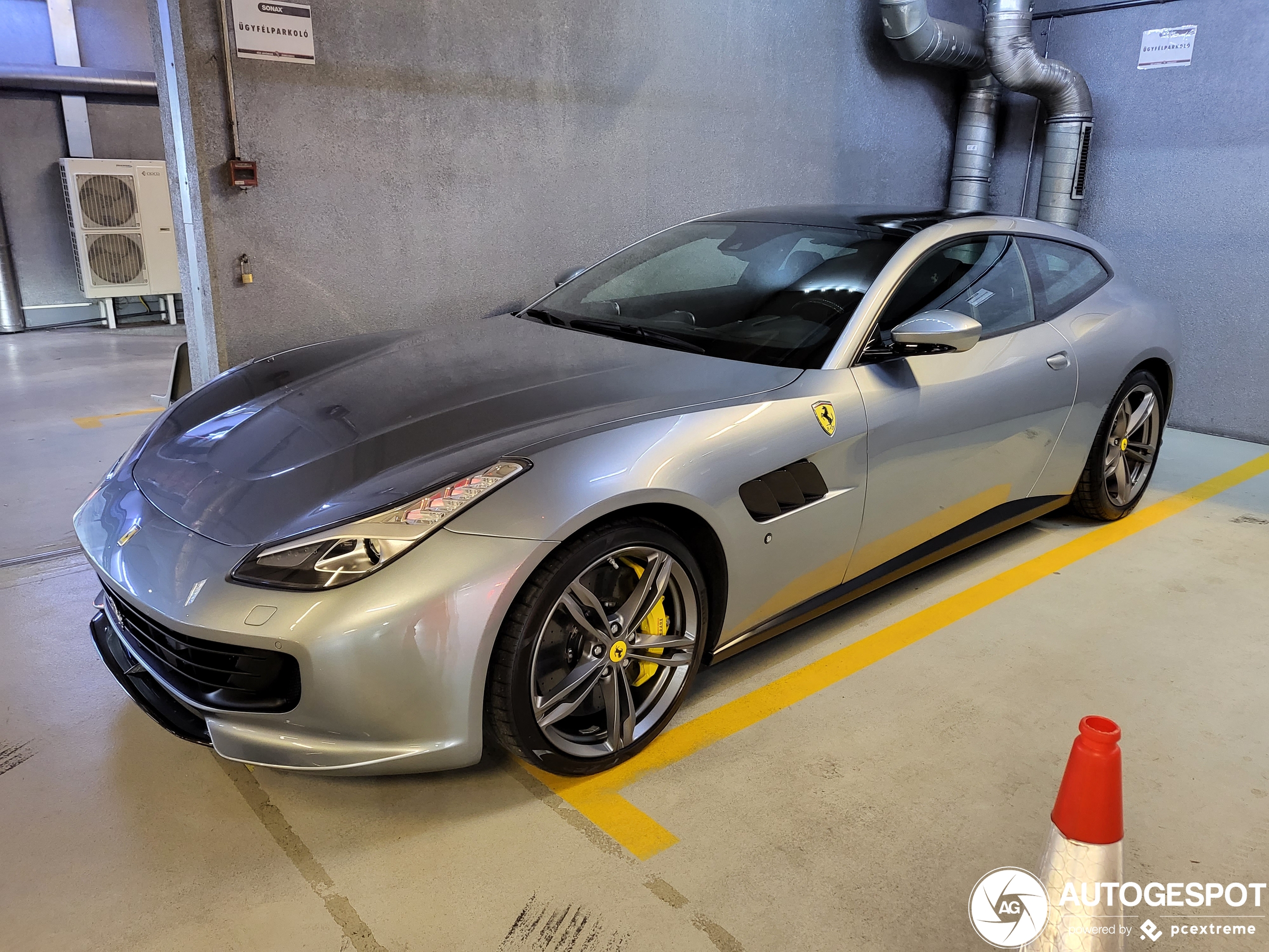 Ferrari GTC4Lusso