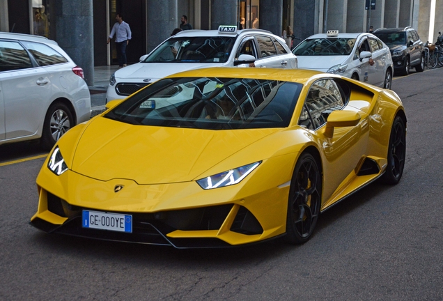 Lamborghini Huracán LP640-4 EVO