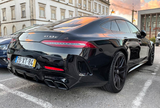 Mercedes-AMG GT 63 S X290