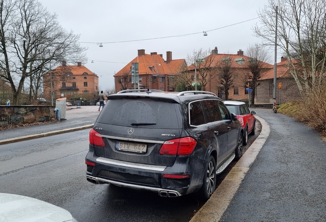 Mercedes-Benz GL 63 AMG X166