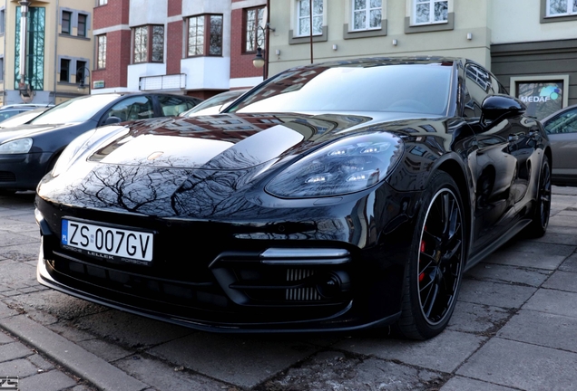 Porsche 971 Panamera GTS MkI