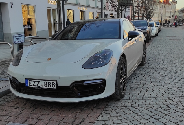 Porsche 971 Panamera Turbo