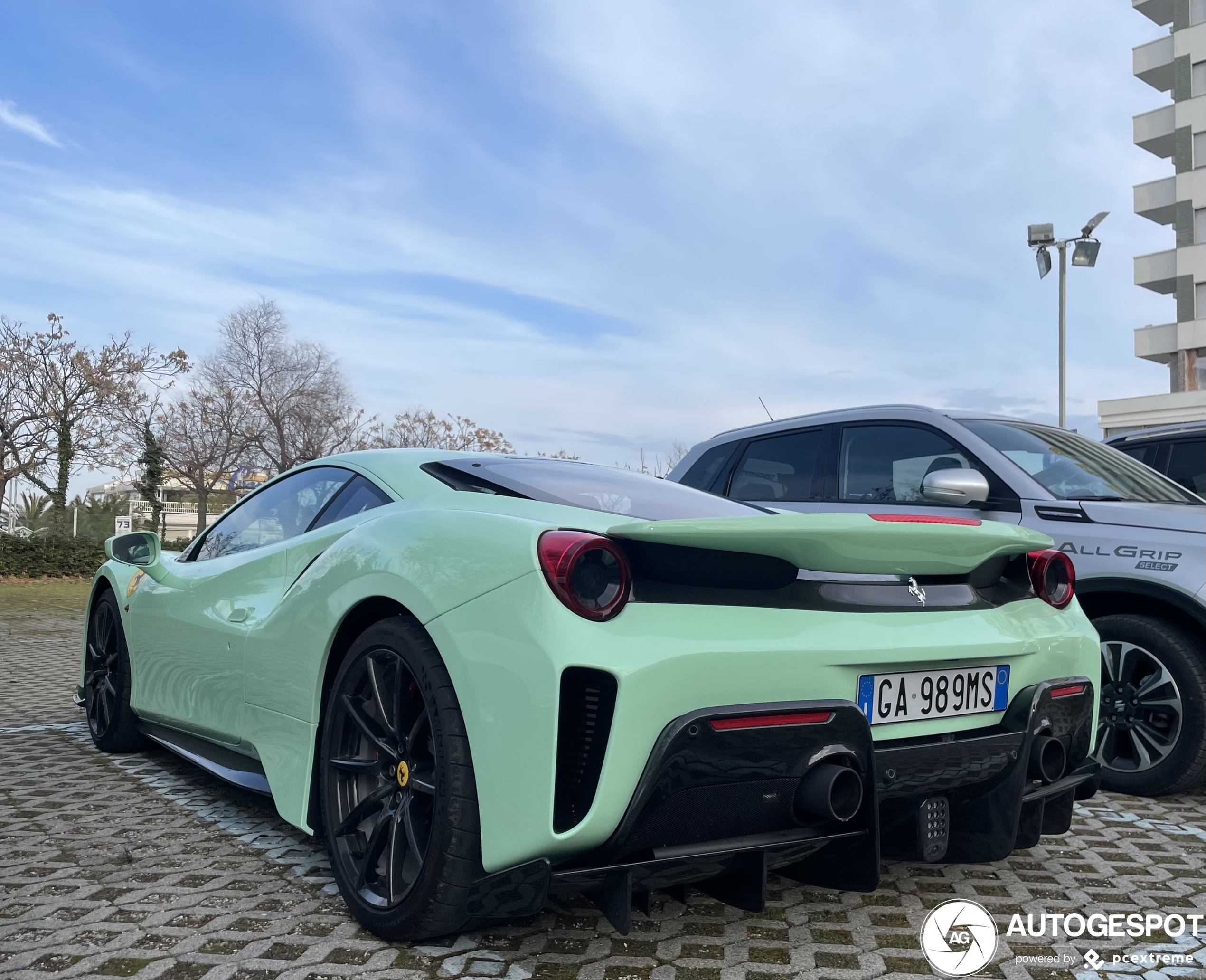 Ferrari 488 Pista