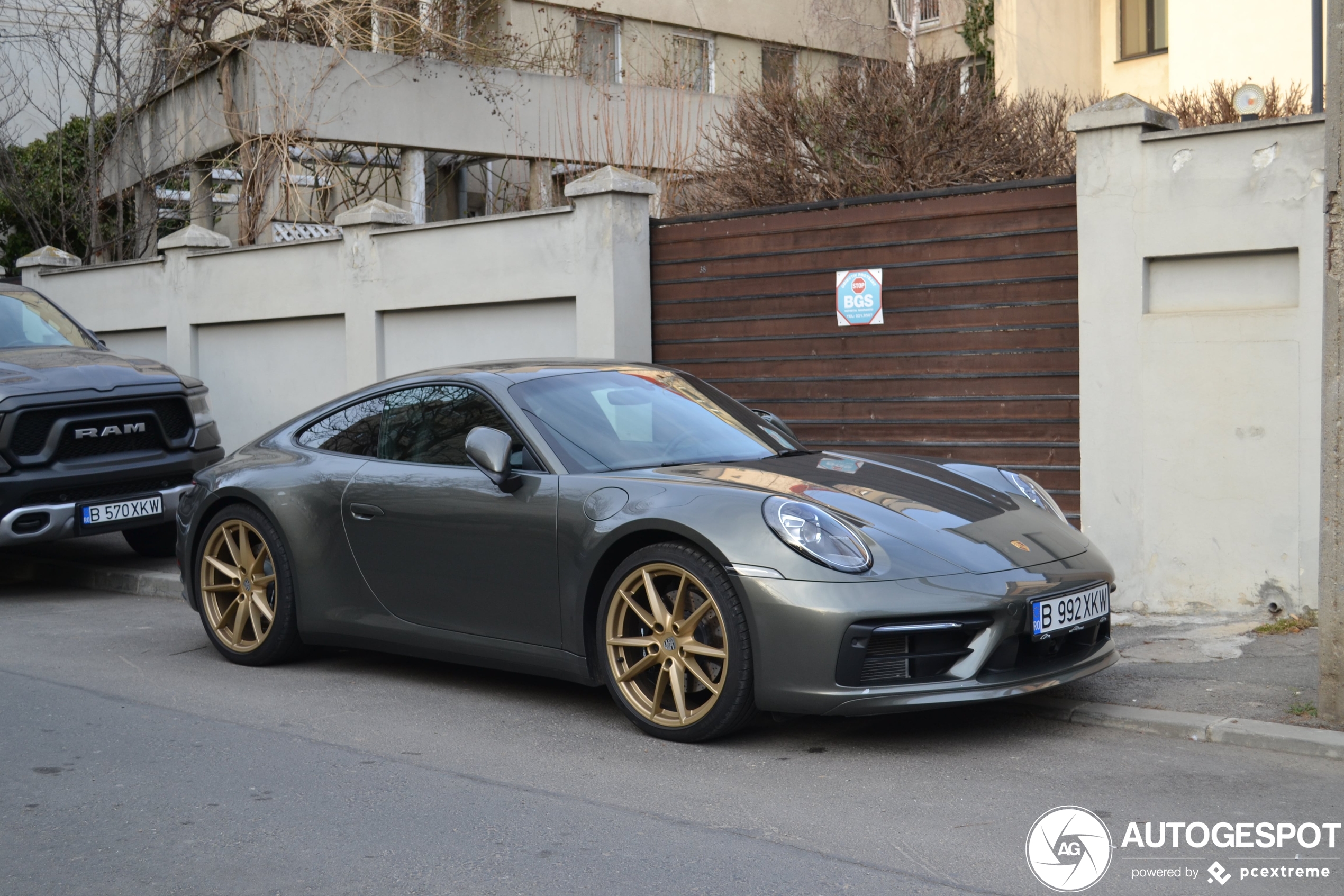 Porsche 992 Carrera 4S