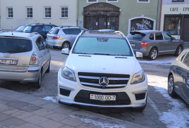 Mercedes-Benz GL 63 AMG X166