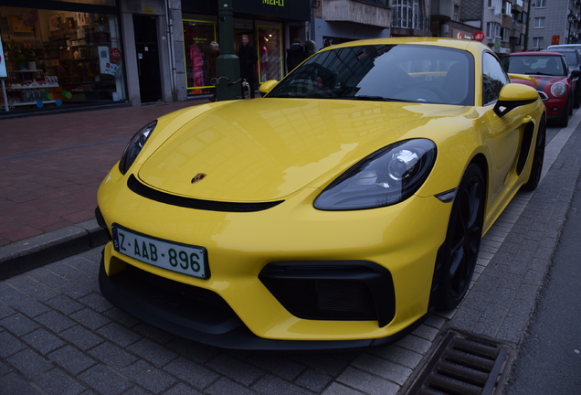 Porsche 718 Cayman GT4