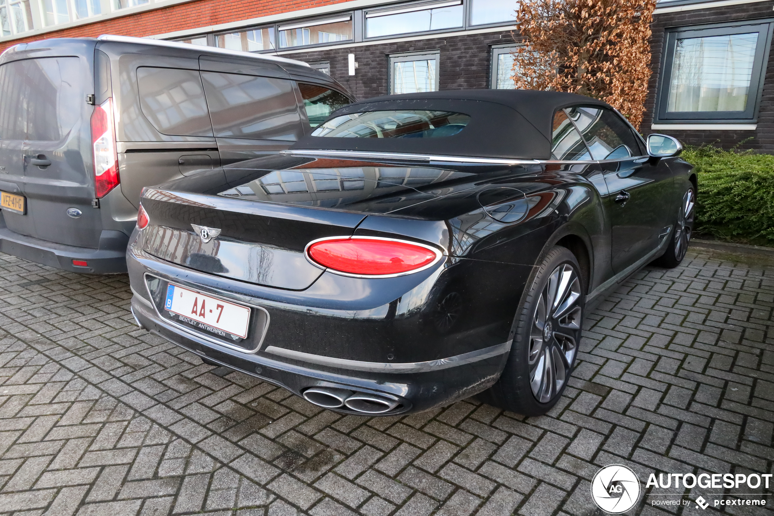 Bentley Continental GTC V8 2020 Mulliner