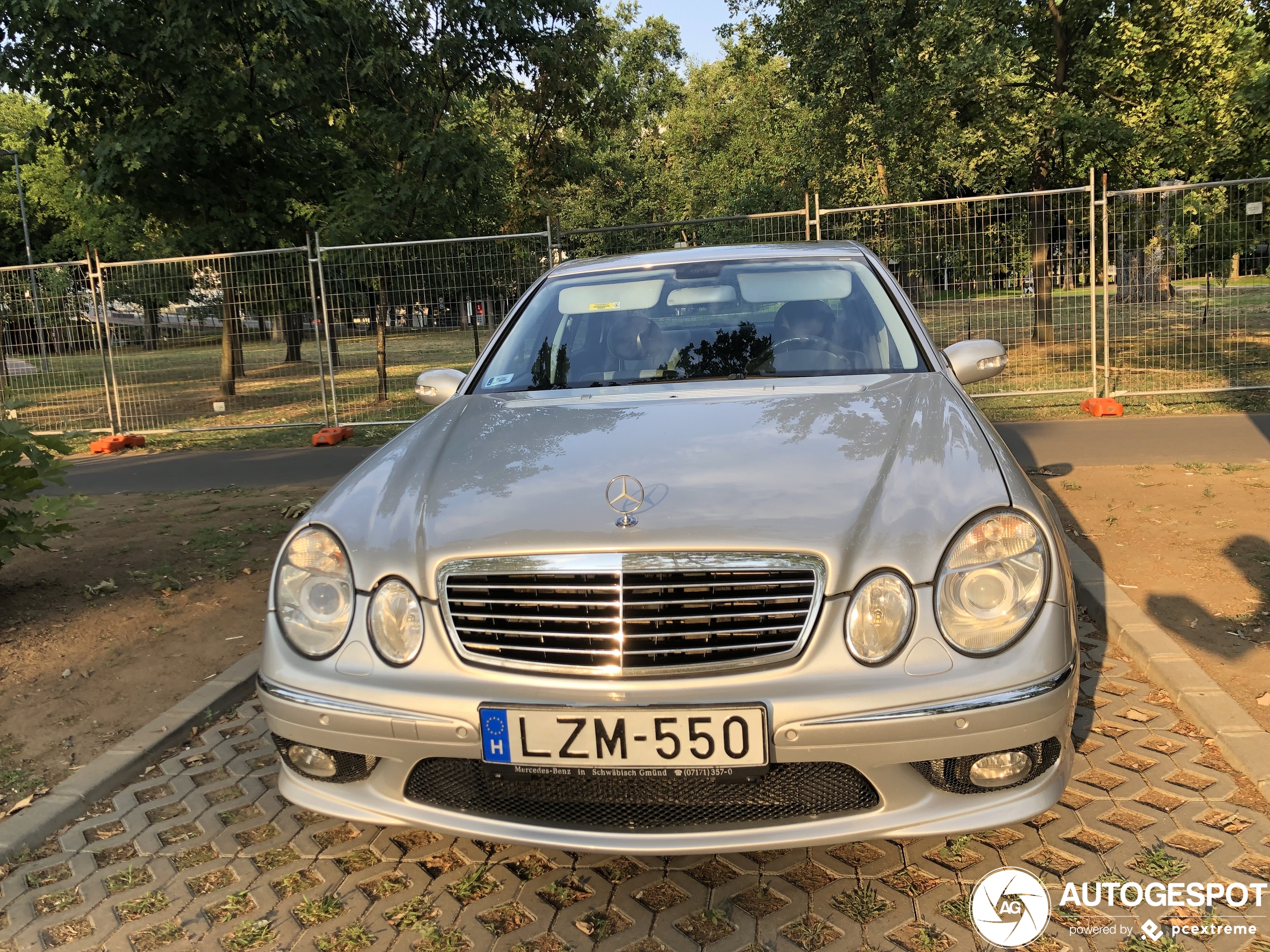 Mercedes-Benz E 55 AMG