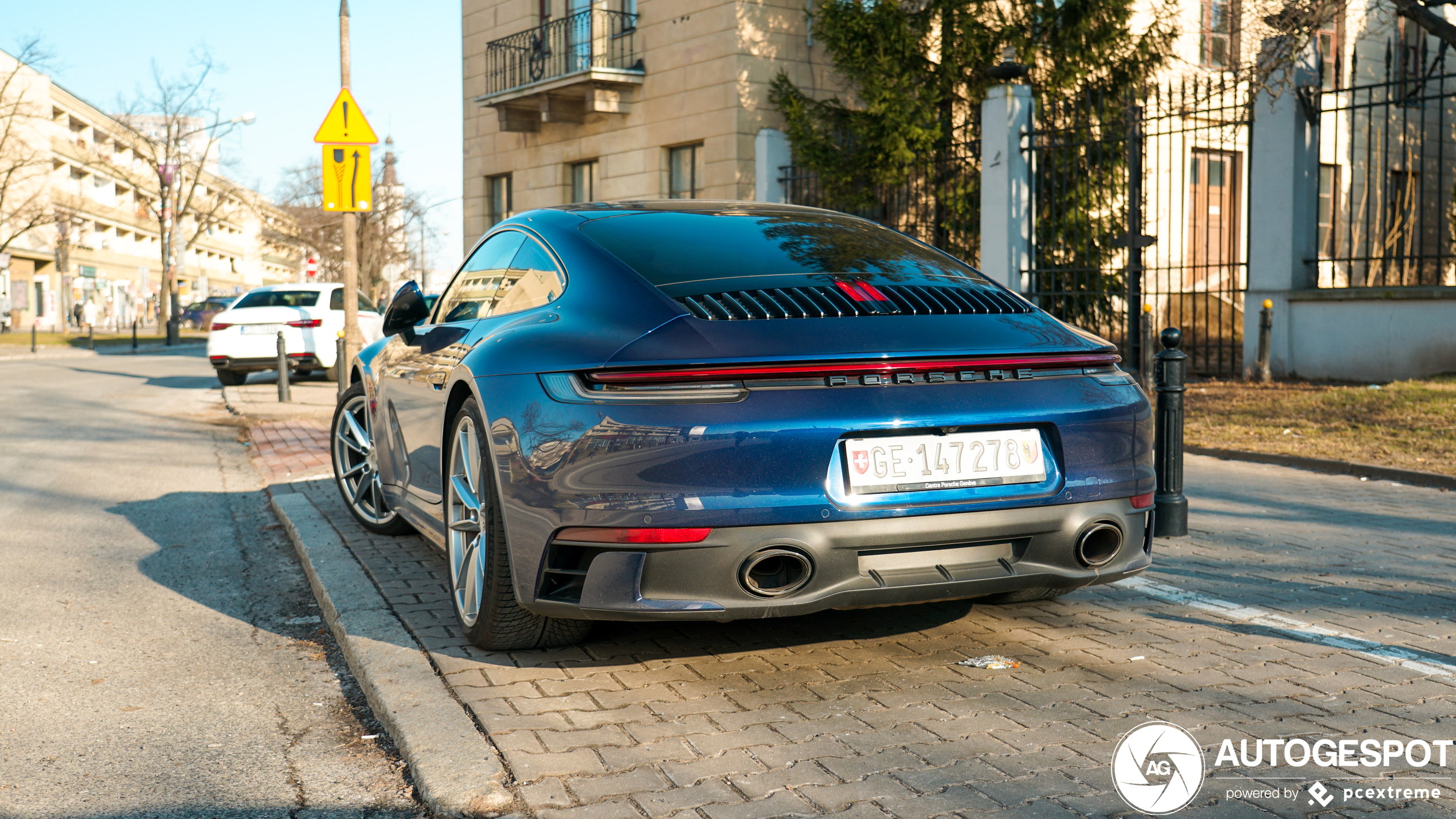 Porsche 992 Carrera 4S