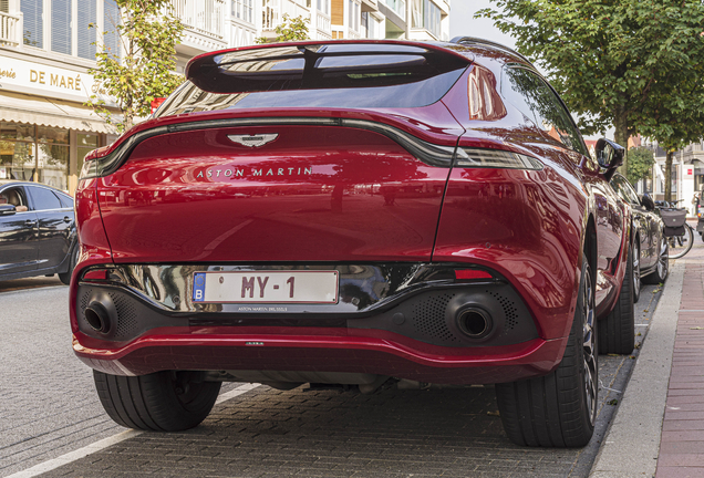 Aston Martin DBX