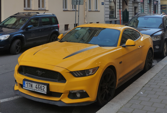 Ford Mustang GT 2015 Black Shadow Edition