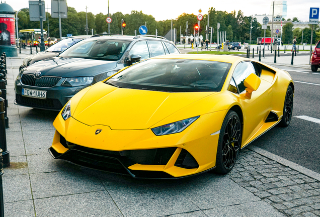 Lamborghini Huracán LP640-4 EVO