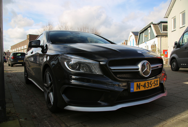 Mercedes-Benz CLA 45 AMG C117