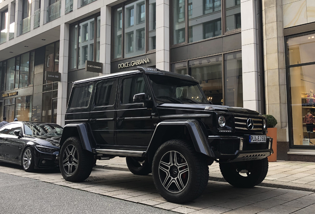 Mercedes-Benz G 500 4X4²