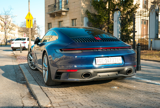 Porsche 992 Carrera 4S