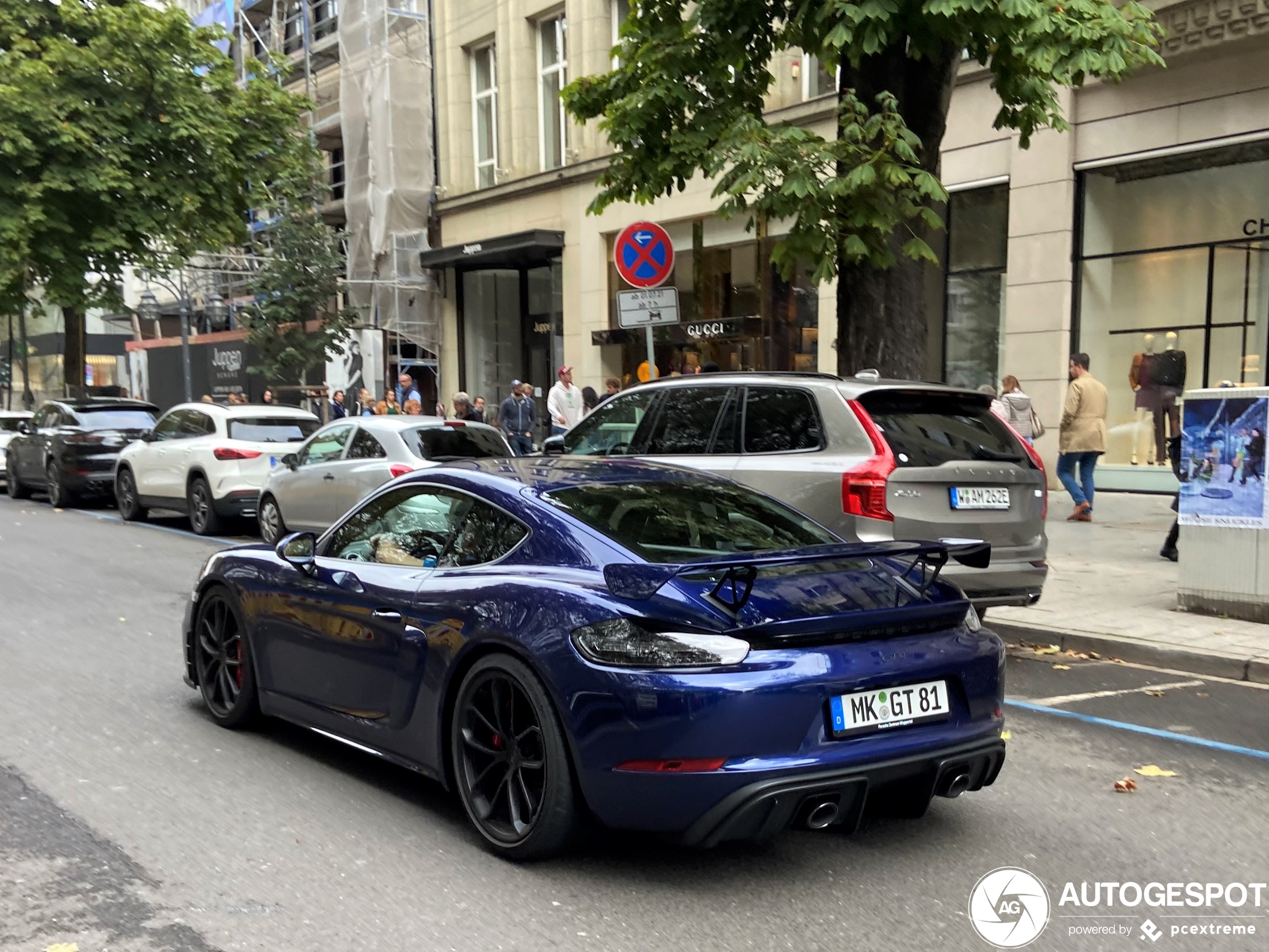 Porsche 718 Cayman GT4