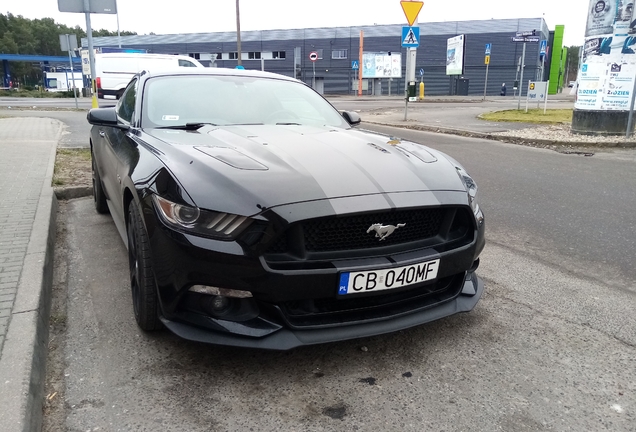 Ford Mustang GT 2015