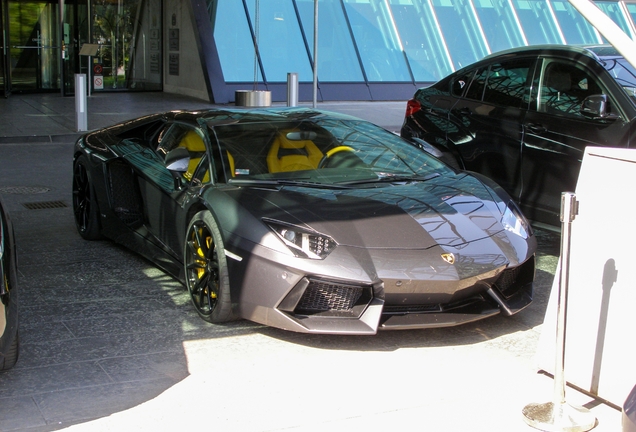 Lamborghini Aventador LP700-4 Roadster