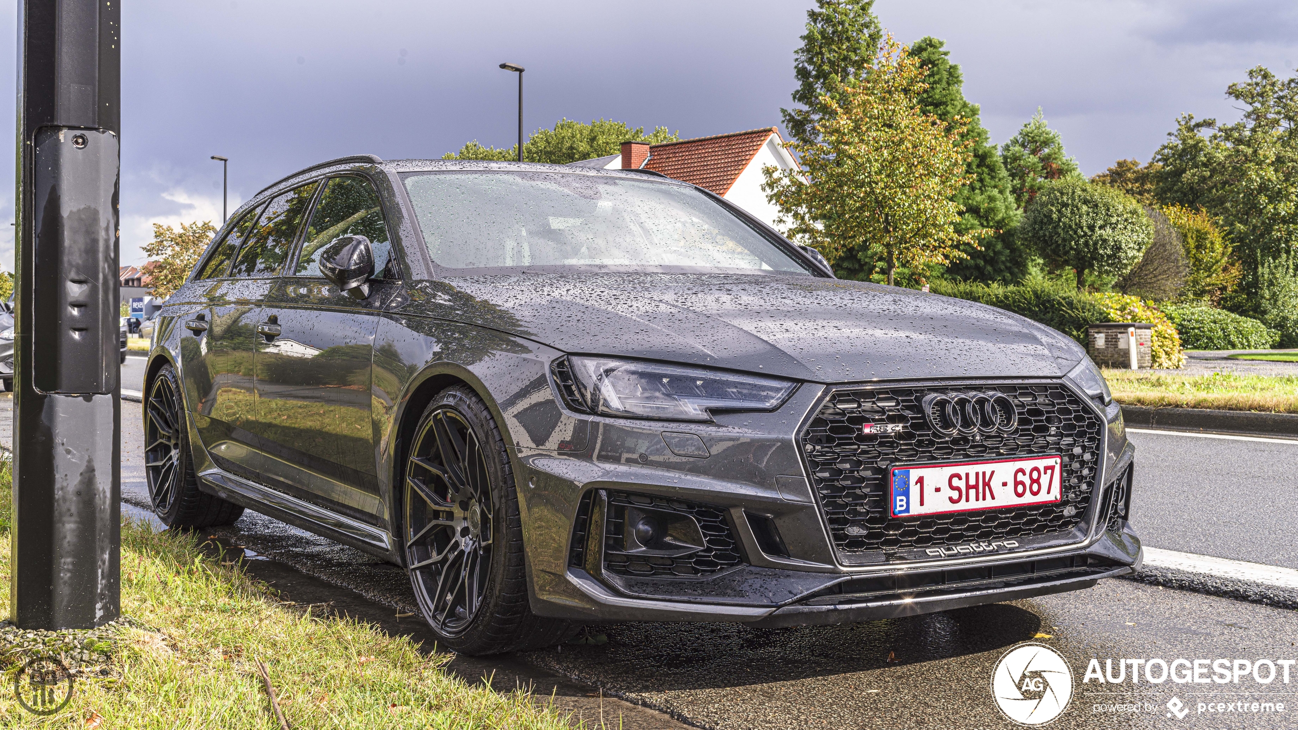 Audi RS4 Avant B9