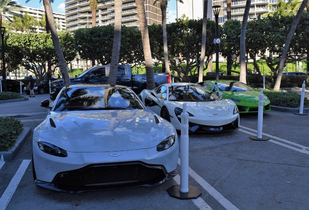 Aston Martin V8 Vantage 2018