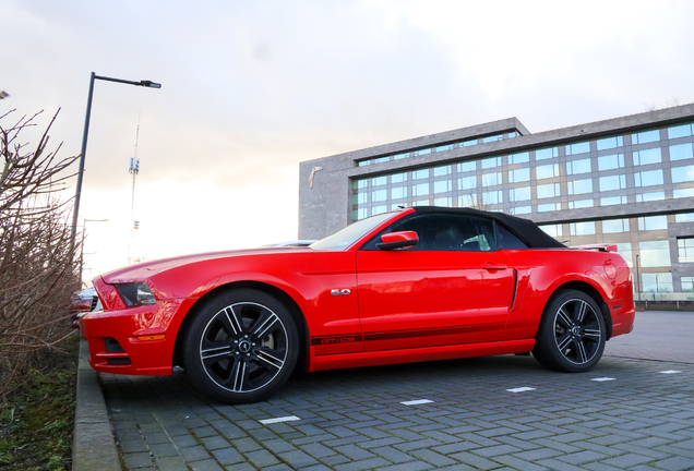 Ford Mustang GT California Special Convertible 2013