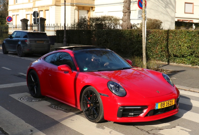 Porsche 992 Carrera 4S