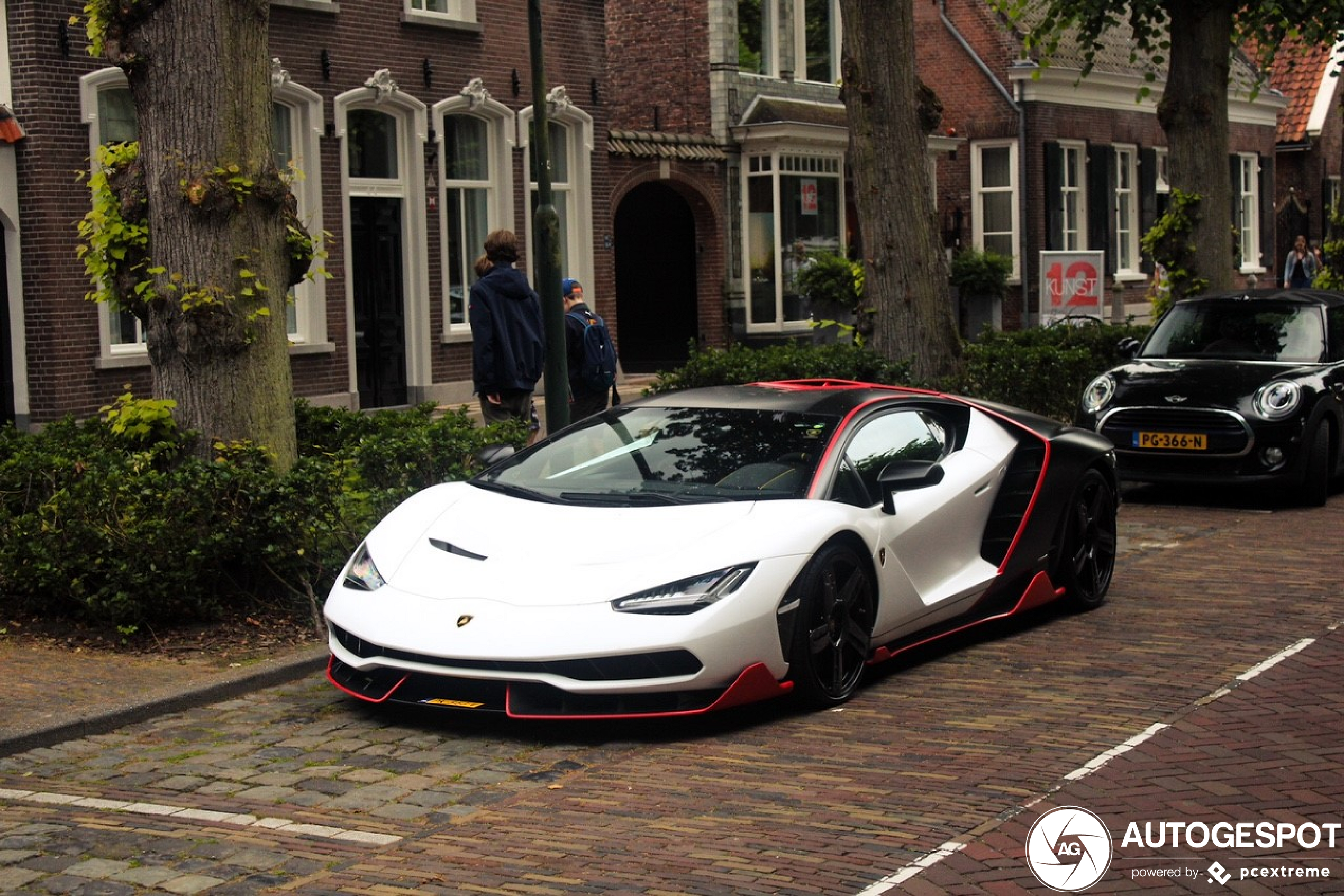 Lamborghini Centenario LP770-4